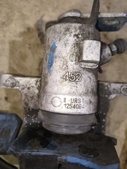 Vând etrieri golf 5 .punte spate