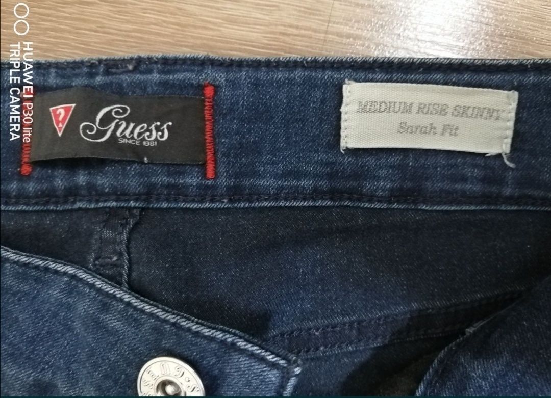 Фирменные джинсы Guess