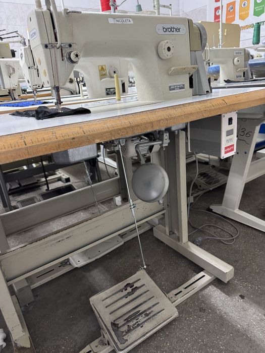 Masini cusut liniare Brother cu motor silentios si economic