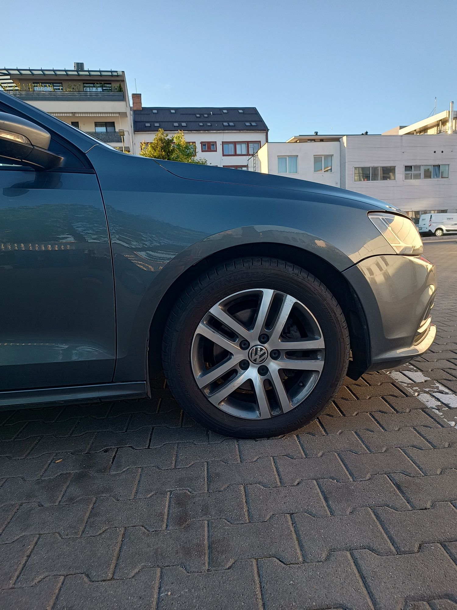 Volkswagen jetta2016,2.0,DSG 7,blumotion