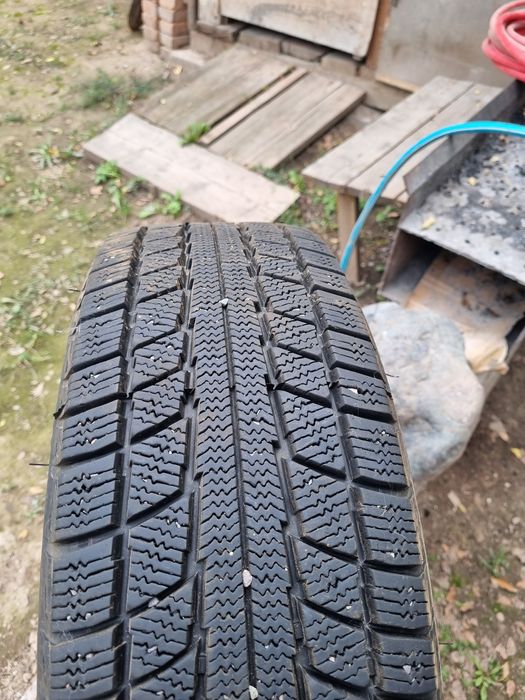 Резина  85 000 тенге зимняя 185/65/15