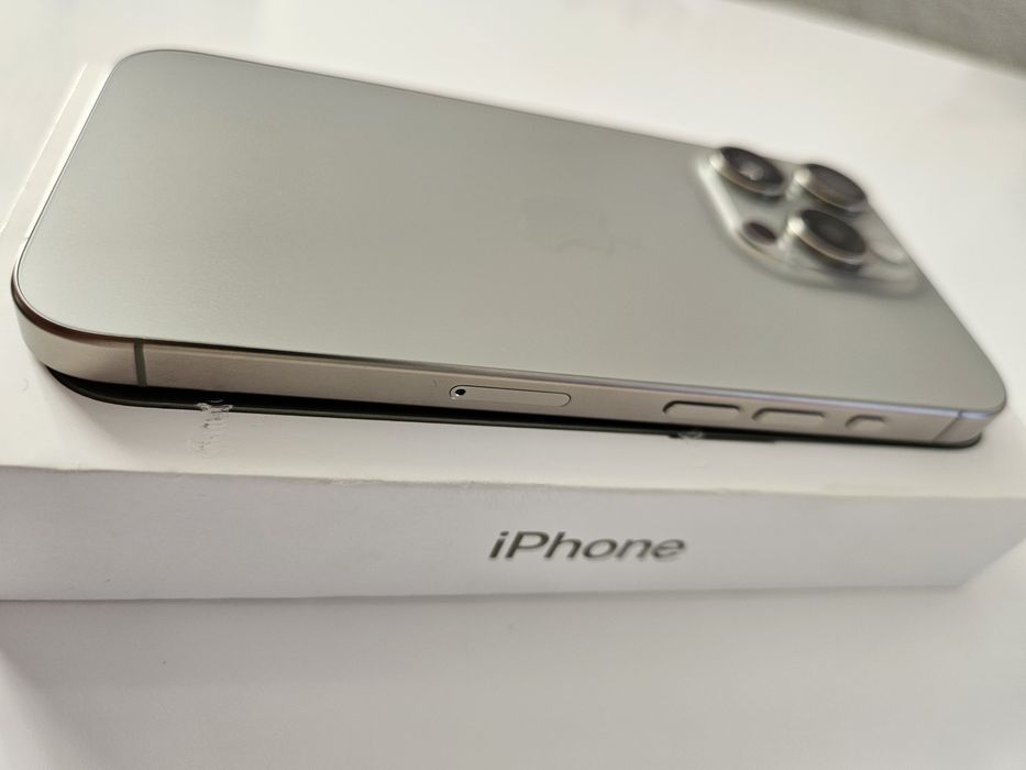 Iphone 15 pro 512GB Natural Titanium