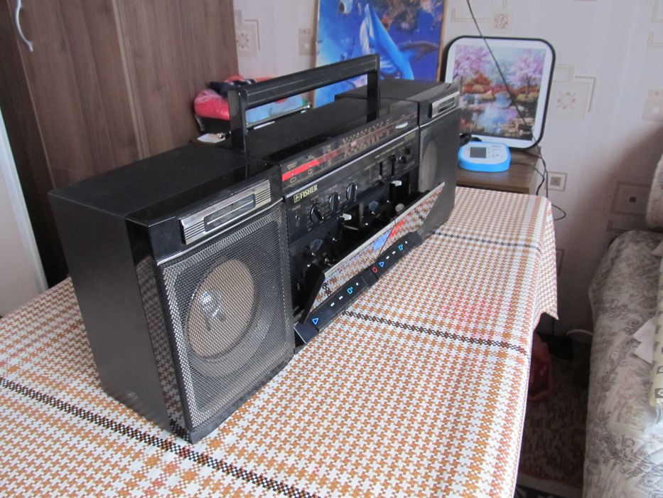 Радио касетофон FISHER PH-W 400 L