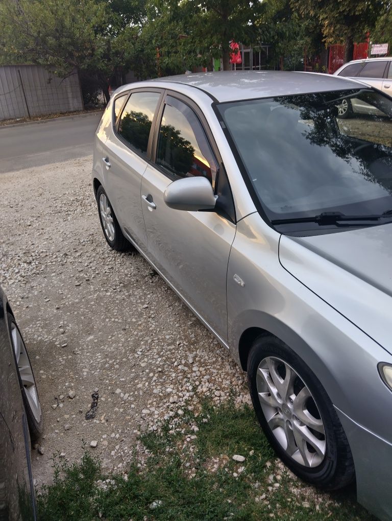 Хюндай i30 1.6CRD