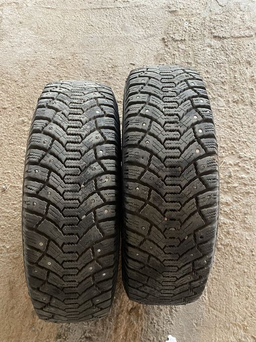 Два резины шипы на R14