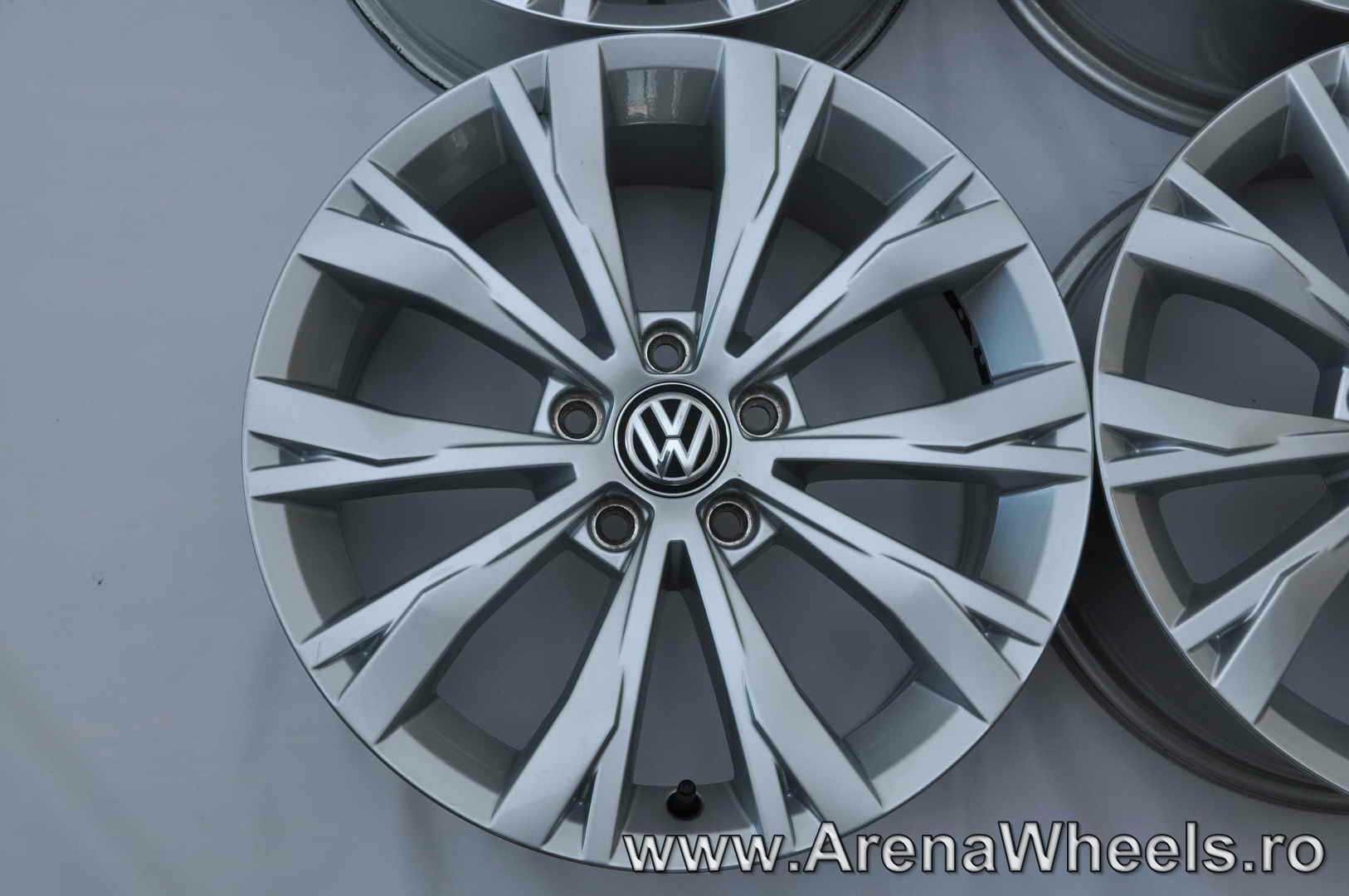Jante Noi 17 inch Originale Volkswagen Tiguan 2 5NA 2016-20** Montana