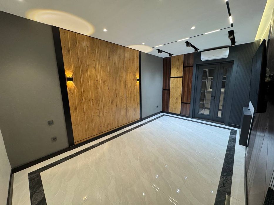 Чорсу 90м2 Нежилое / Самарканд дарвоза продам офис