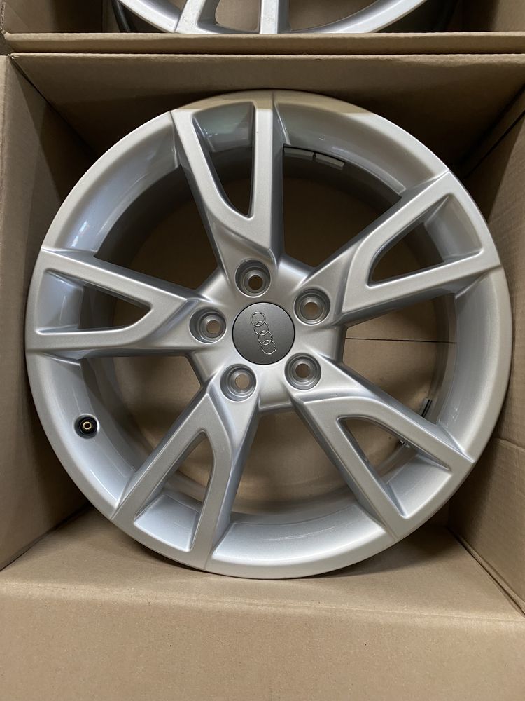 Set 5 Jante noi ORIGINALE Audi r17 5x112