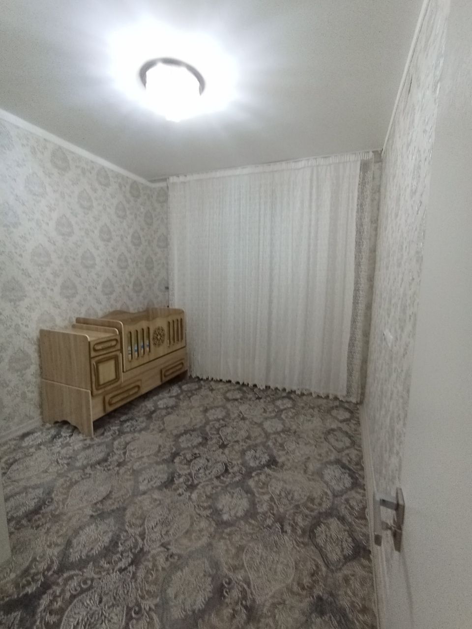 Ижарага квартира Яшнабад Кадешва бозор 2 хонали навастройка оилага