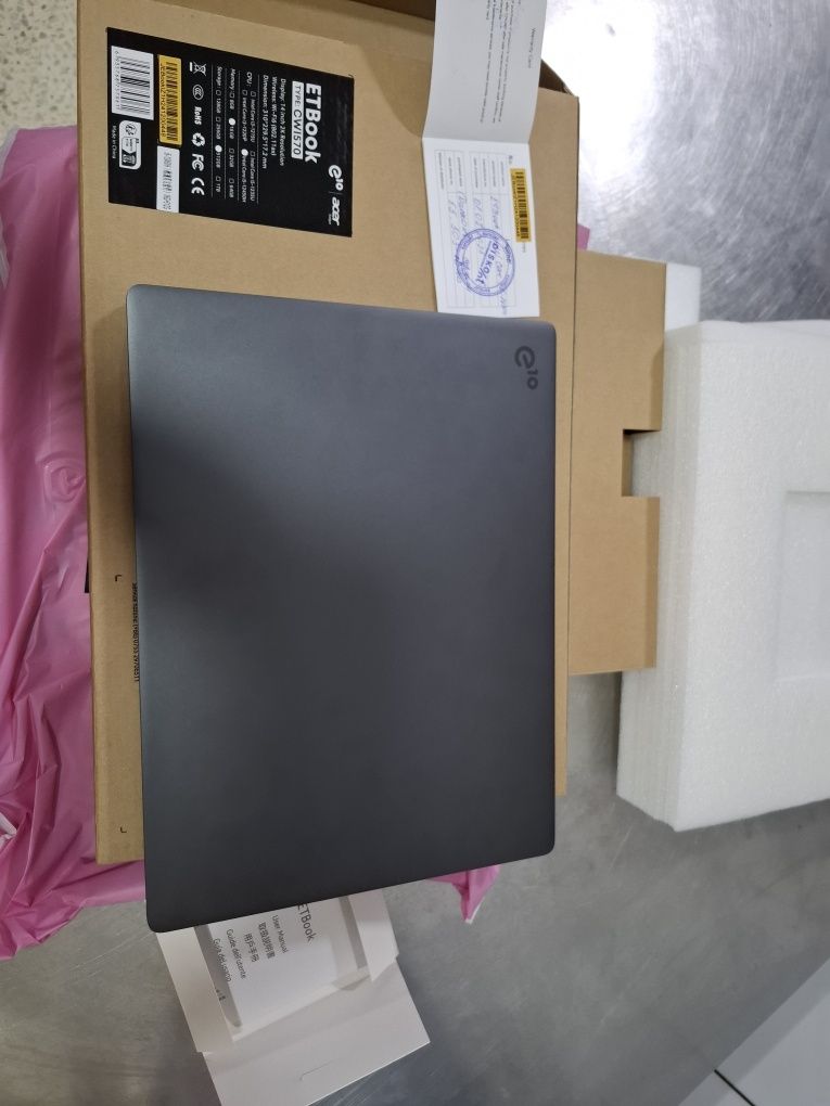 Acer noutbuk sotiladi srochna