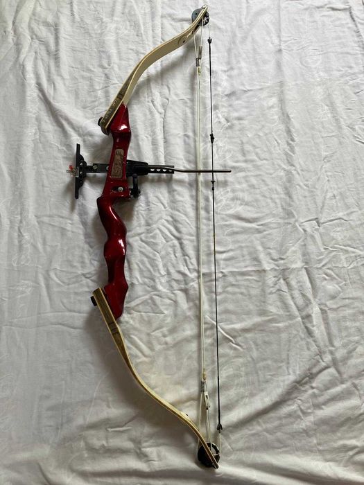 Arc compound Martin Lynx XR Series –  țintă și arrow rest