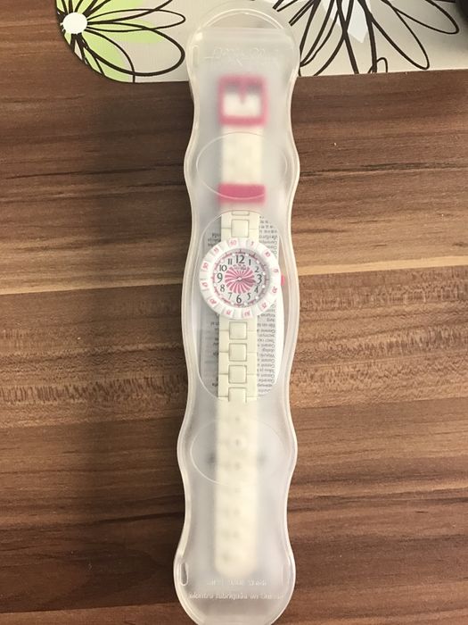 детски часовник Swatch