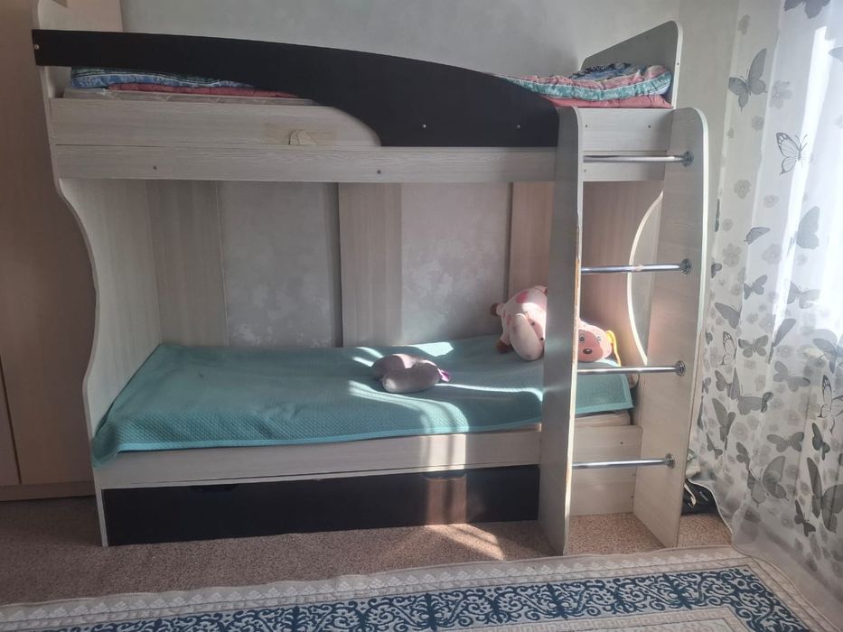 Продам диван и кровать