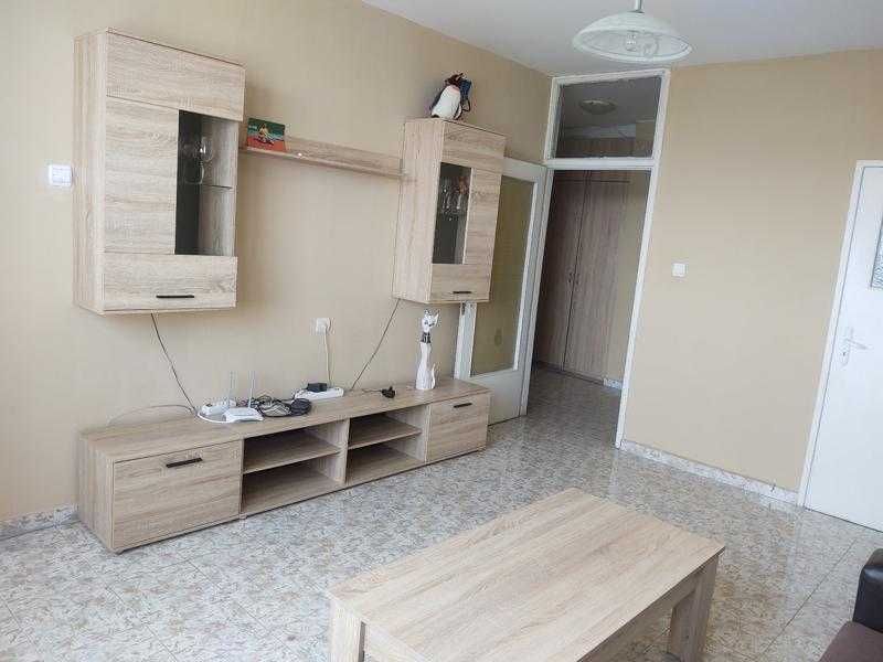 Дава се под наем Двустаен апартамент в София, Център - 55 кв.м за 408 € - Снимка #1