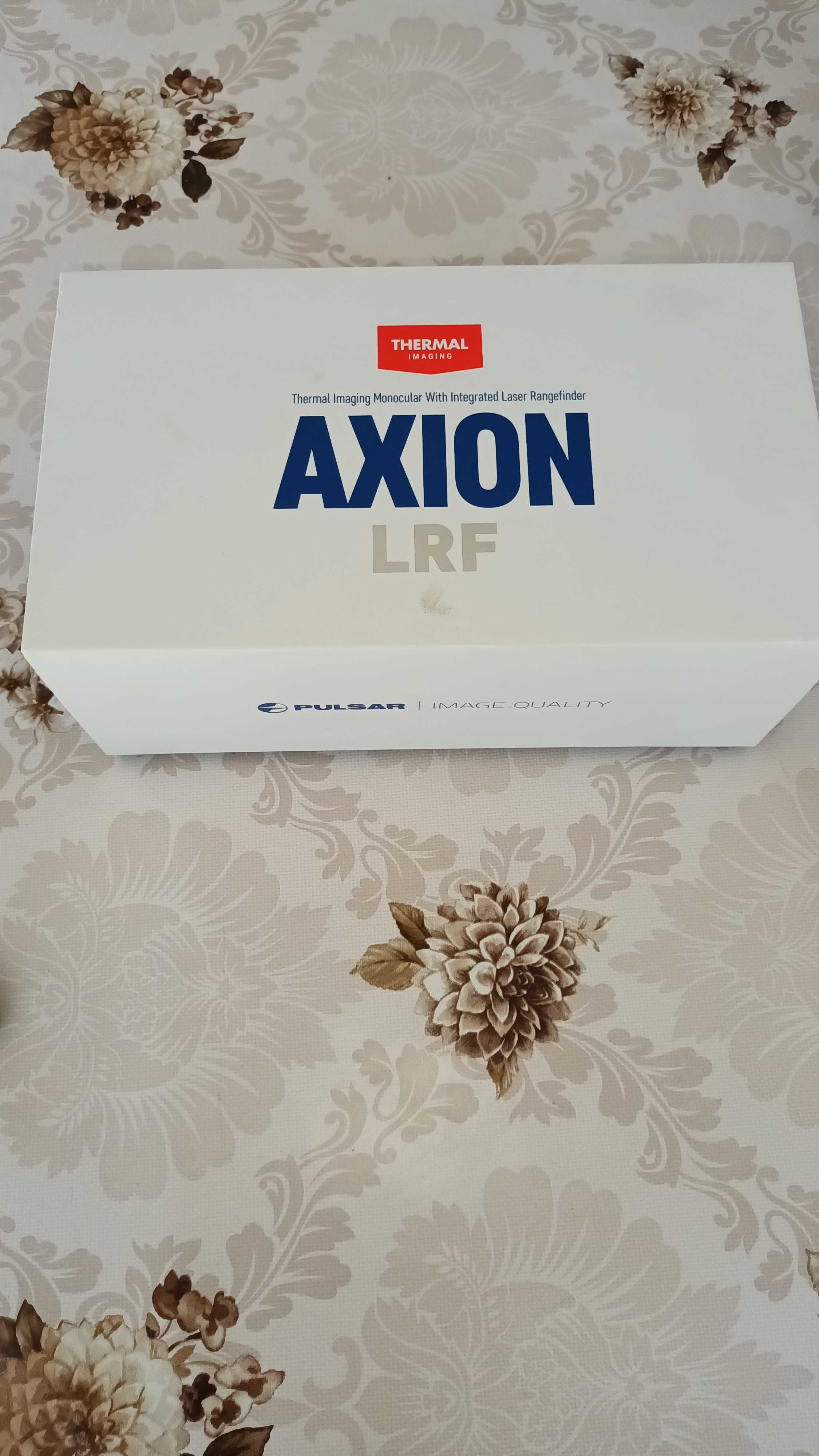 Термо монокъл с далекомер AXION