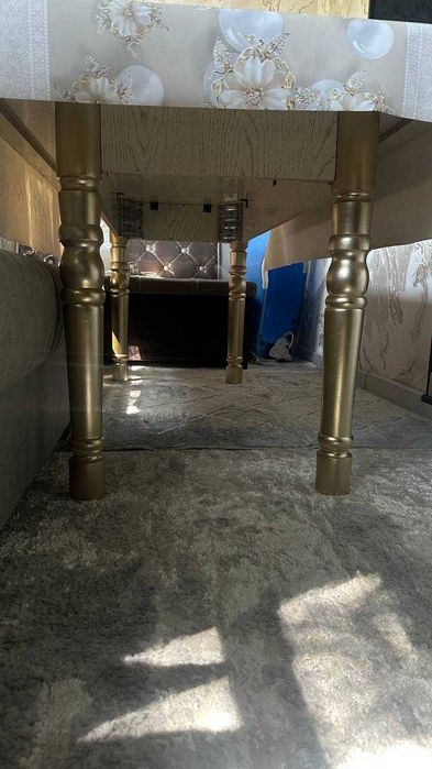 Стол для зала подходит и для кухни