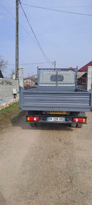 Renault Maxity(Nissan Cabstar), an 2009, 120 cp