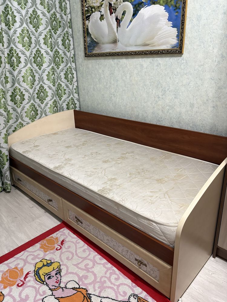 Диван Продается