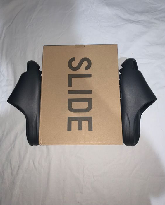 Adidas Yeezy slide