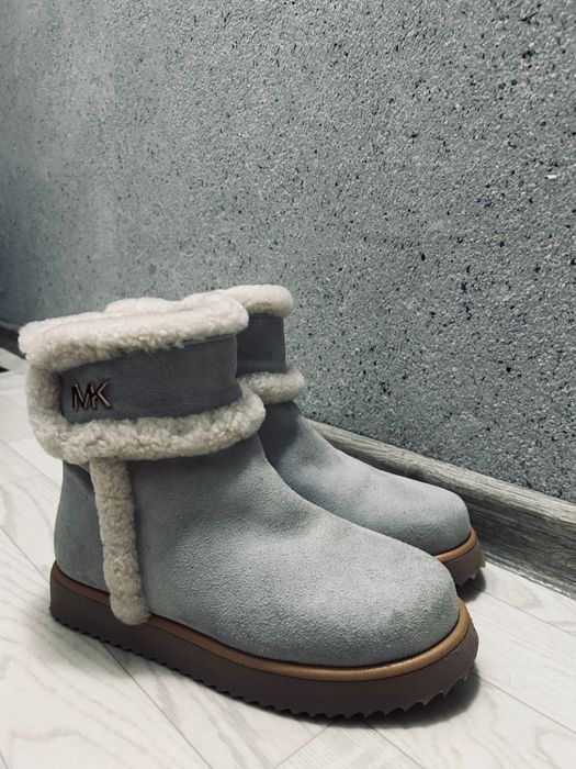 Женская зимняя обувь