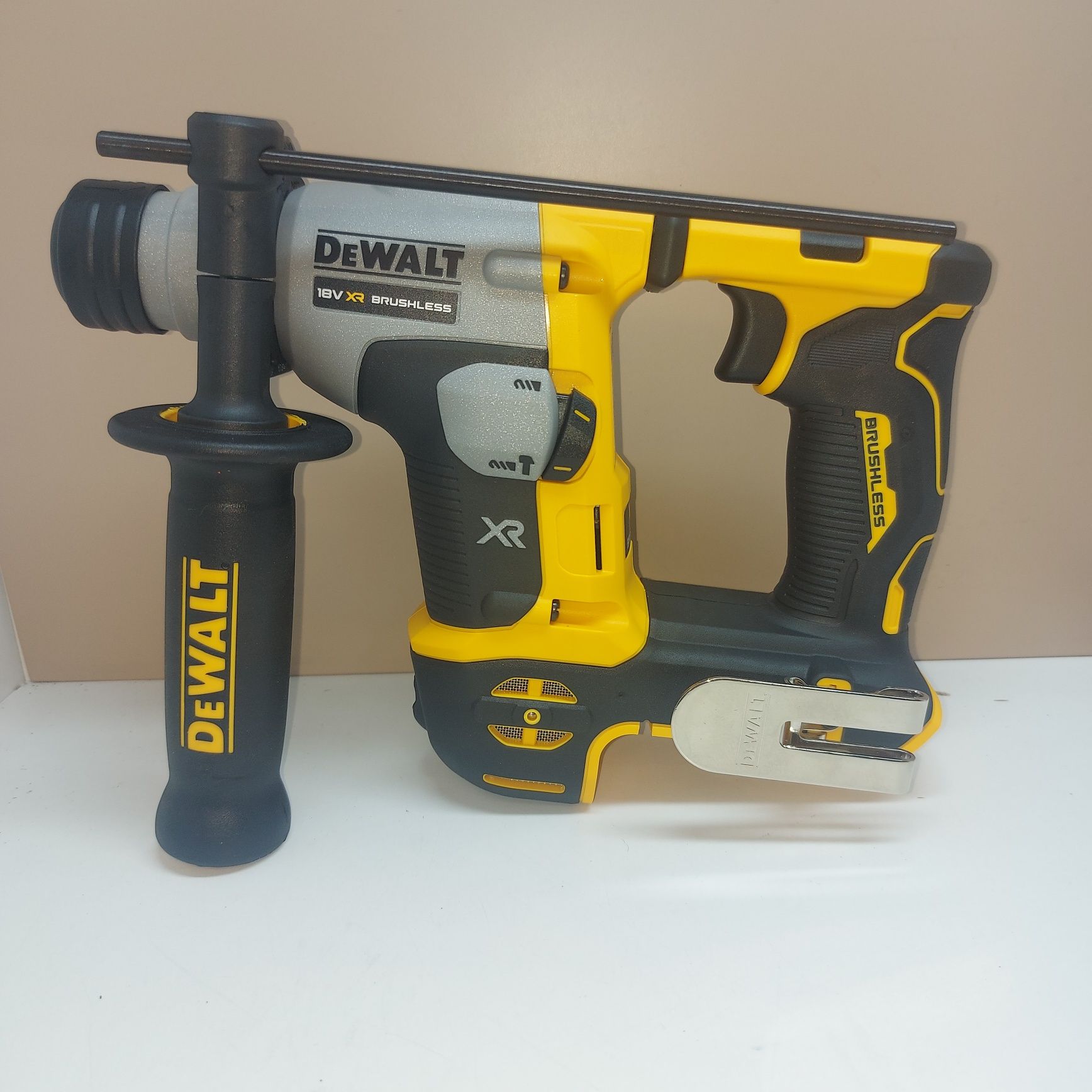 Акумулаторен перфоратор Dewalt DCH172N