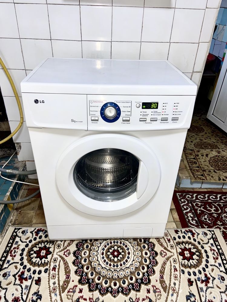 Продам стиральную машинку LG рабочая