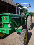 Vind tractor john deere în stare de funcționare