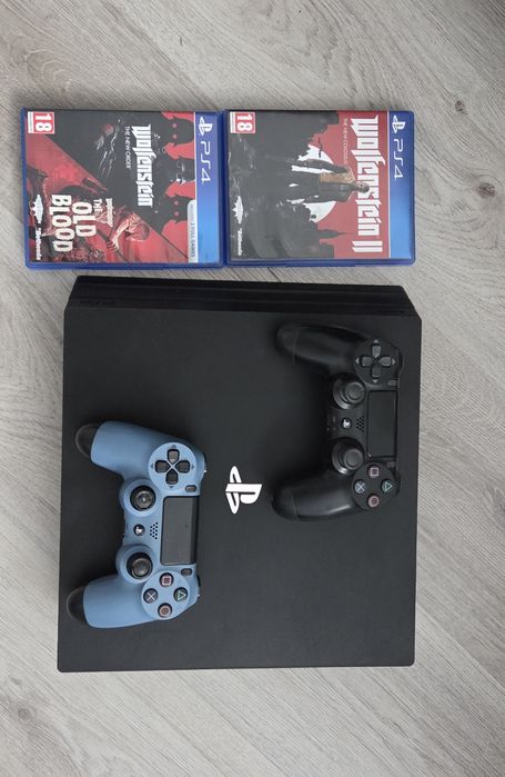 Consola PS4 Pro - stare perfecta