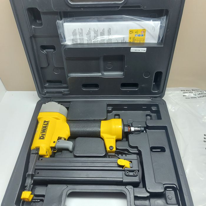 ПРОМОЦИЯ.Пневматичен такер за скоби и пирони Dewalt DPSB2IN1