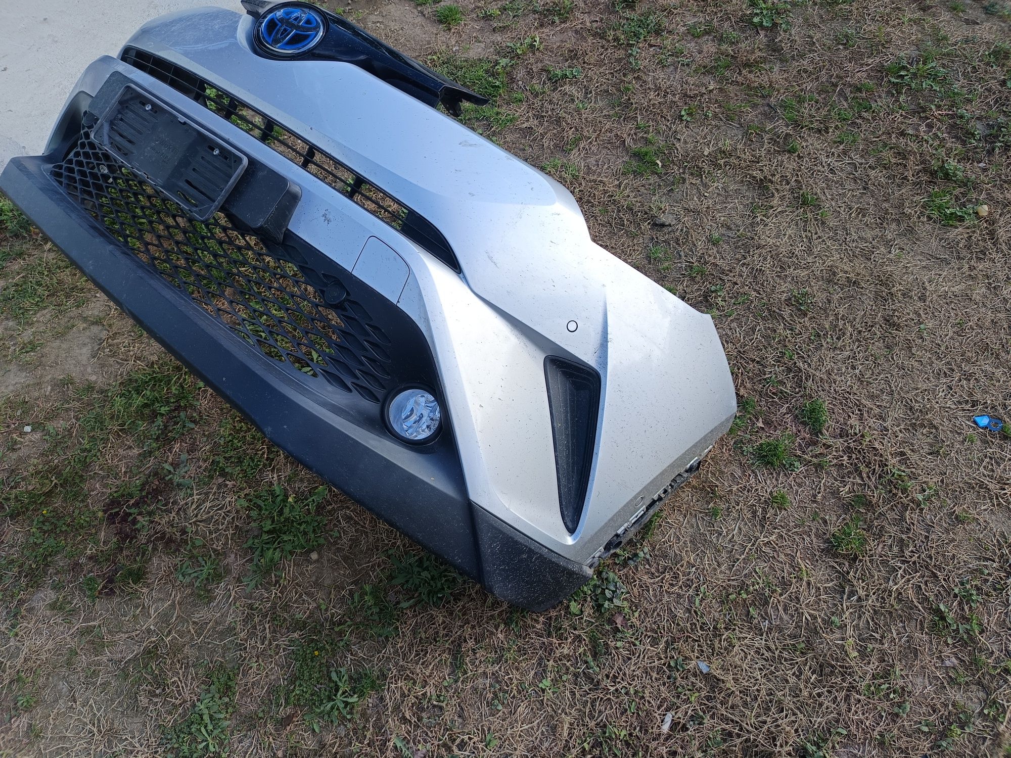 Оригинална предна броня Toyota c-hr chr цхр
