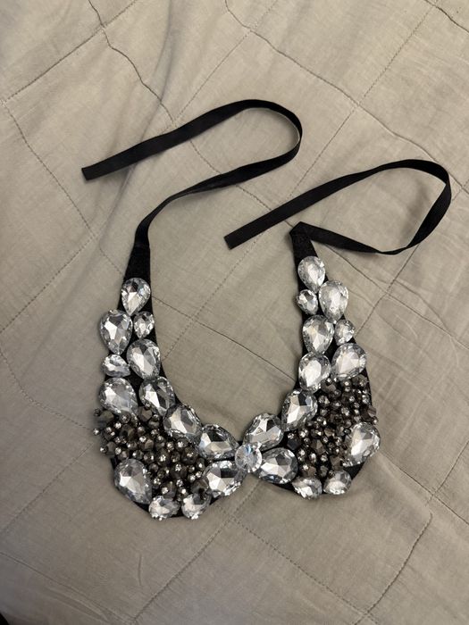 Украшение на шею