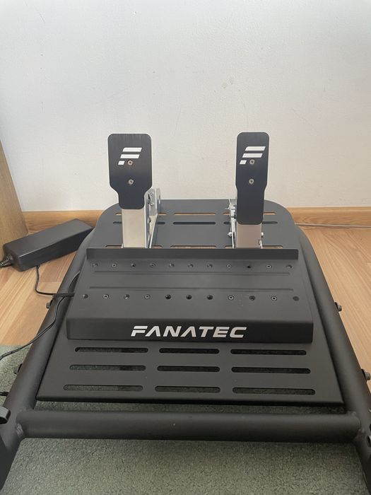 Simulator gaming fanatec