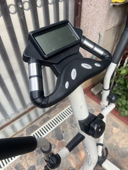 Bicicletă eliptică marca First Bike