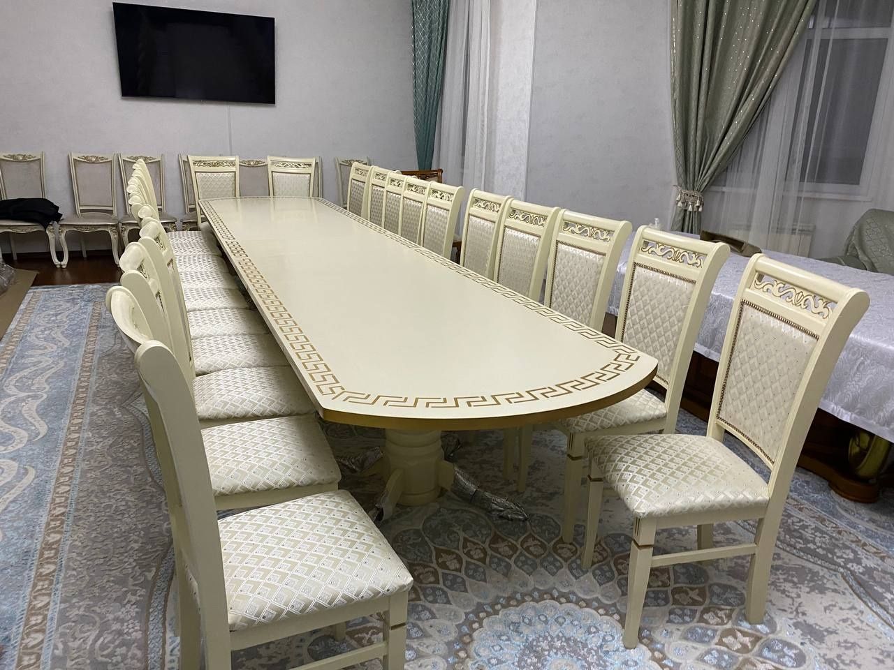 СКИДКИ Столы и стулья для гостиной и зал АЛМАТЫ