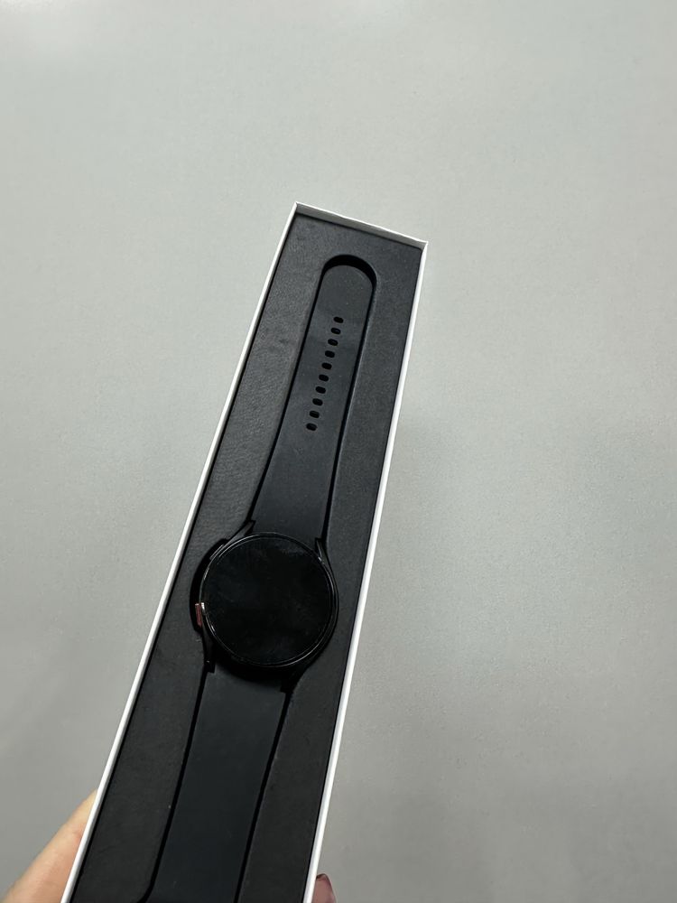 Samsung Galaxy Watch 4 Костанай(1014)лот: 199319