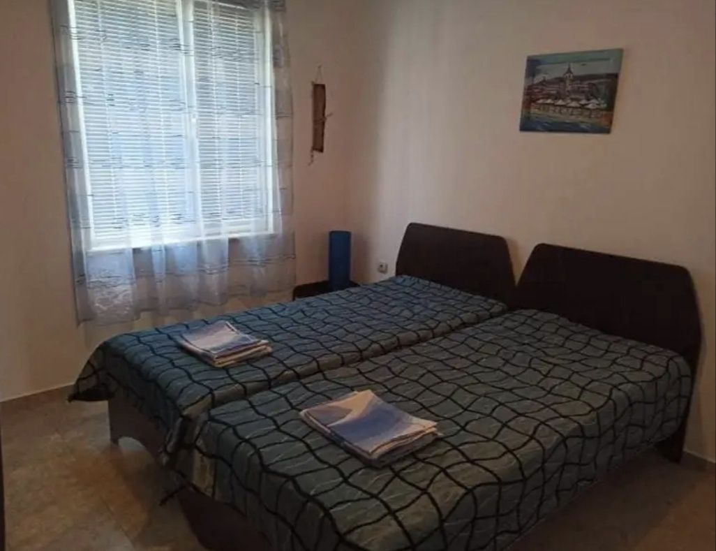 Дава се под наем Тристаен апартамент в Свети Влас - 70 кв.м за 56.1 € - Снимка #7