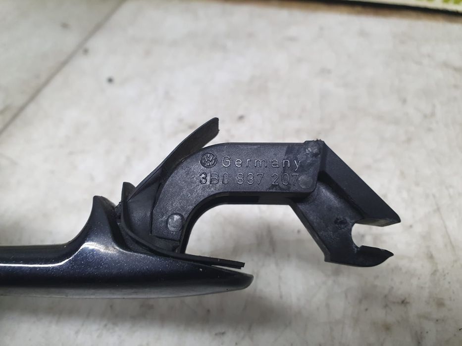 Maner exterior usa dreapta fata 3b0837207 Volkswagen VW Passat B5 [19