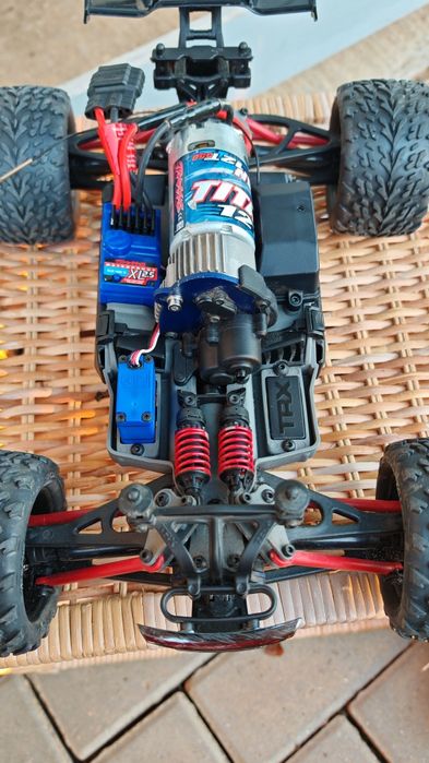 Traxxas E-Revo 1/16 mint condition