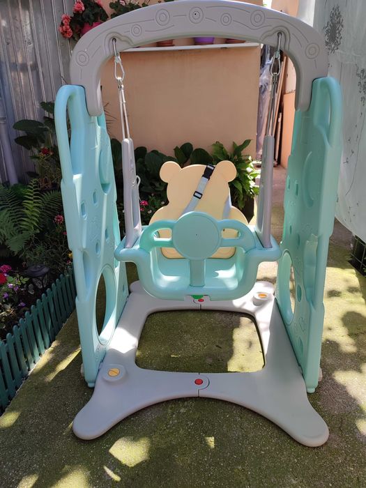 Vand leagăn copii aproape nou