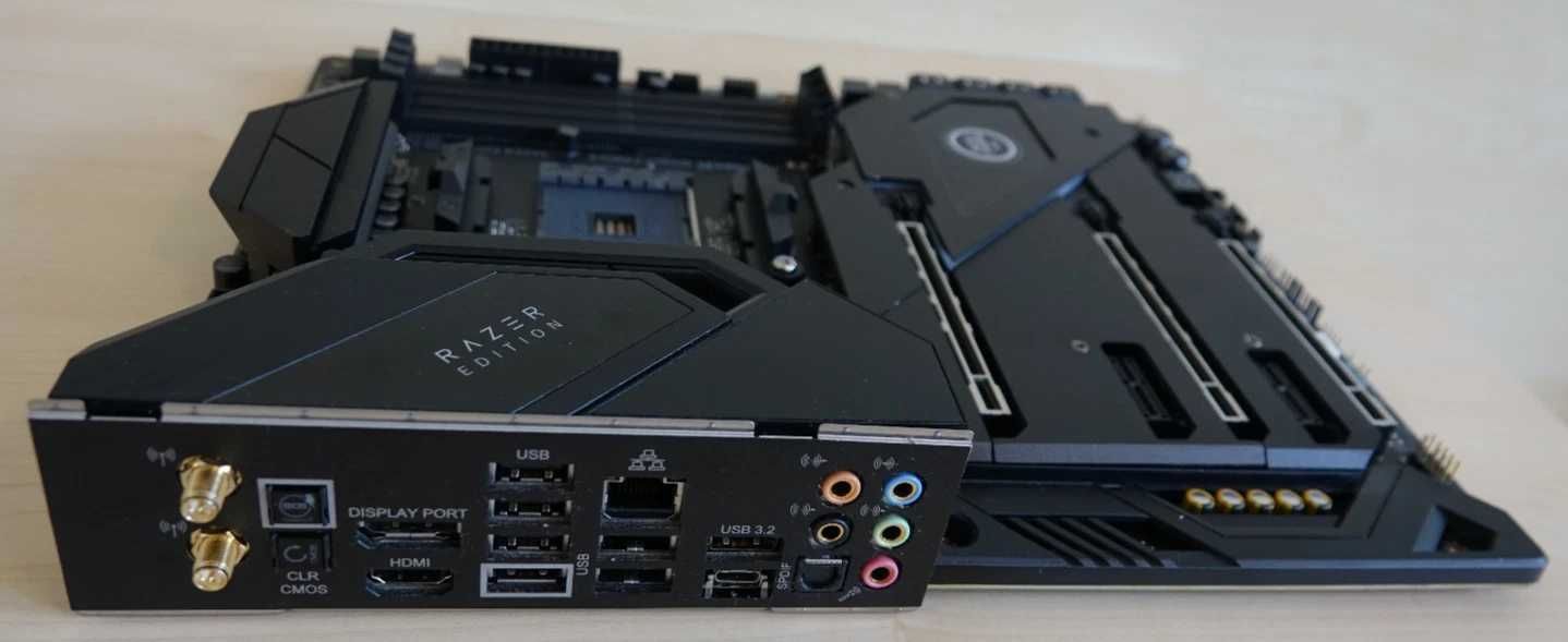 Дънна платка ASRock B550 Taichi Razer Edition WIFI AM4