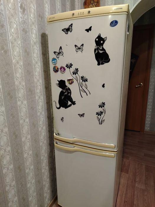 холодильник Samsung