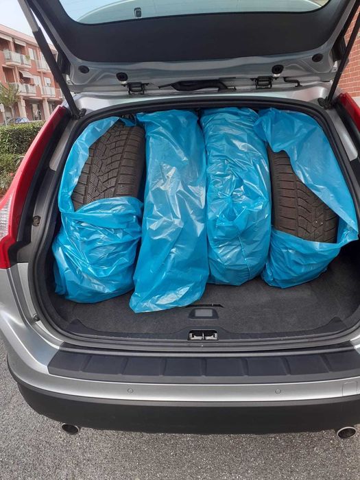 Anvelope de Iarna Dunlop 235/65 R17 (Volvo XC 60) Stare foarte buna
