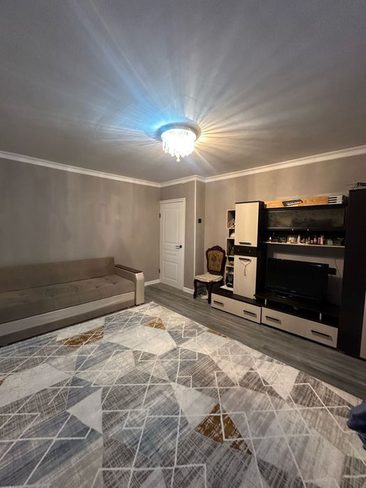 2х комнатный квартира (Азаттык 71)