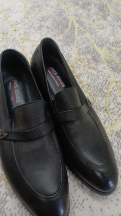 Кожа туфли холати янги