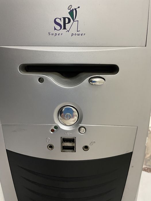 Компютърна кутия