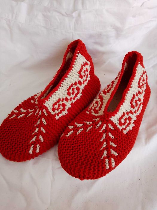 Топлина от сърце! Ръчни терлици, калцуни, ръкавици без пръсти