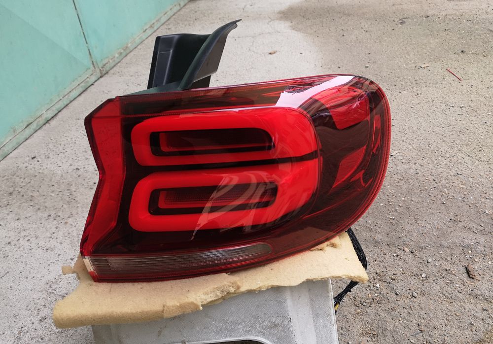 Оригинале стоп Ситроен Ц5 Citroen C5 Aircross Led