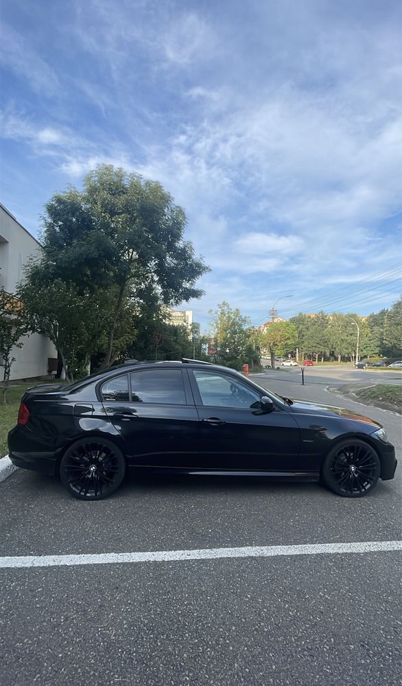 bmw seria 3 e90 facelift, foarte dotat