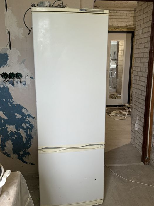 Продам холодильник за 30 000