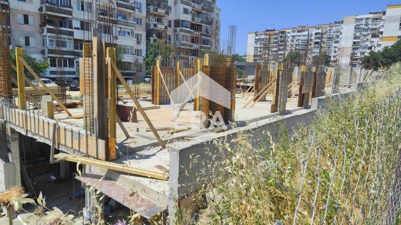 Ексклузивен двустаен апартамент за продажба с открито паркомясто в нов